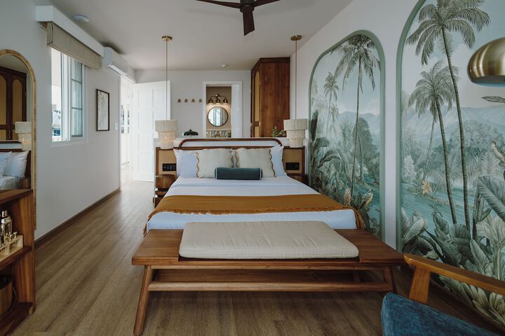 Room 37 of 115