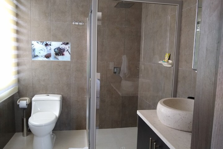 Room 45 of 76