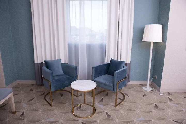 Room 5 of 24
