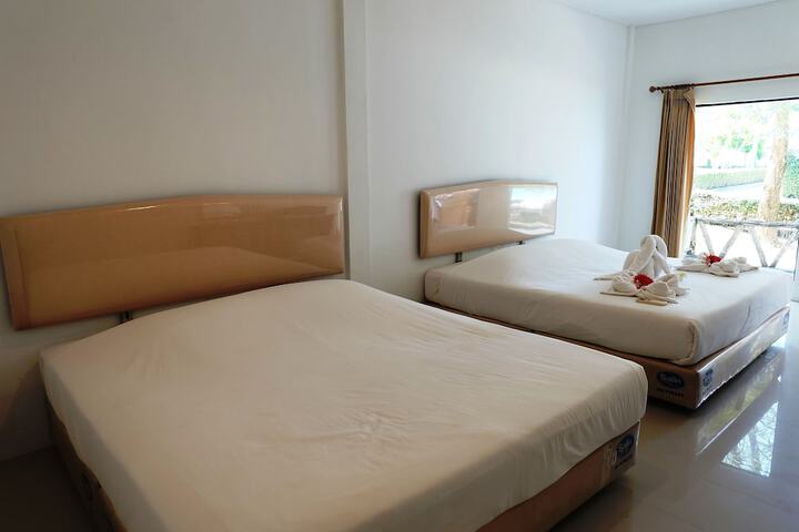 Room 7 of 87