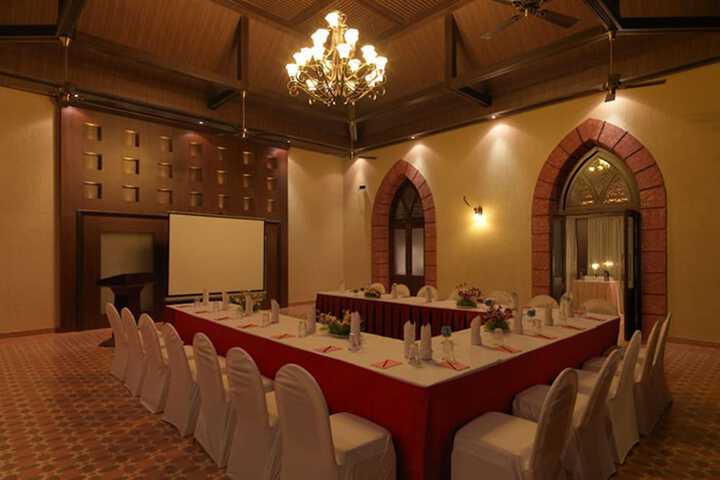 Ballroom/Hall 68 of 119