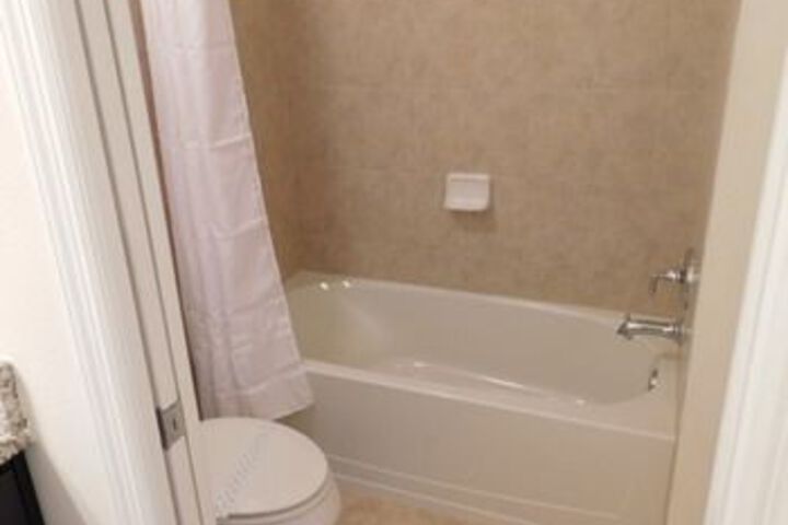 Room 3 of 48