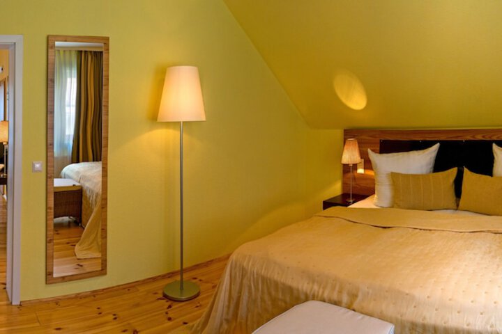 Room 5 of 46