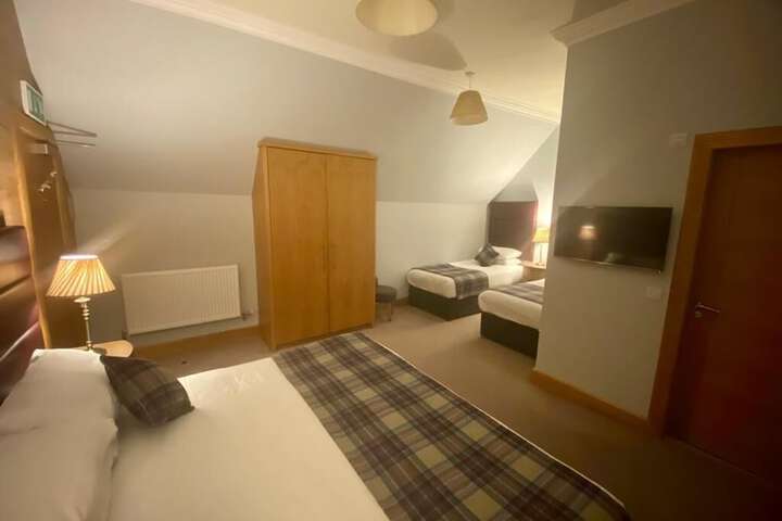 Room 15 of 54