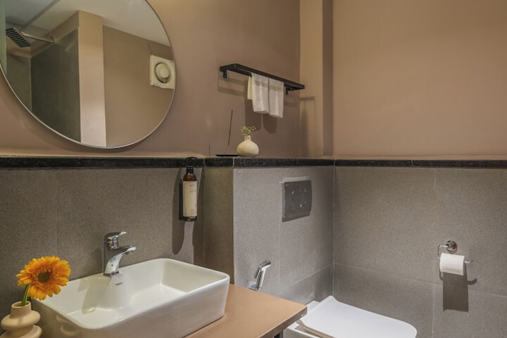 Room 65 of 109