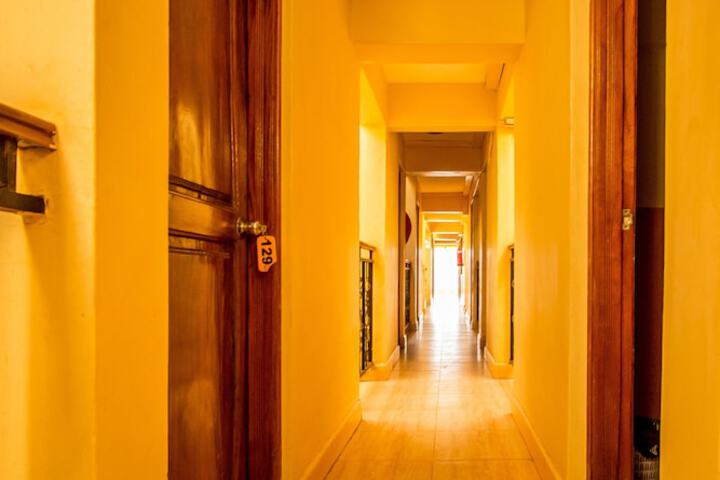 Room 13 of 40