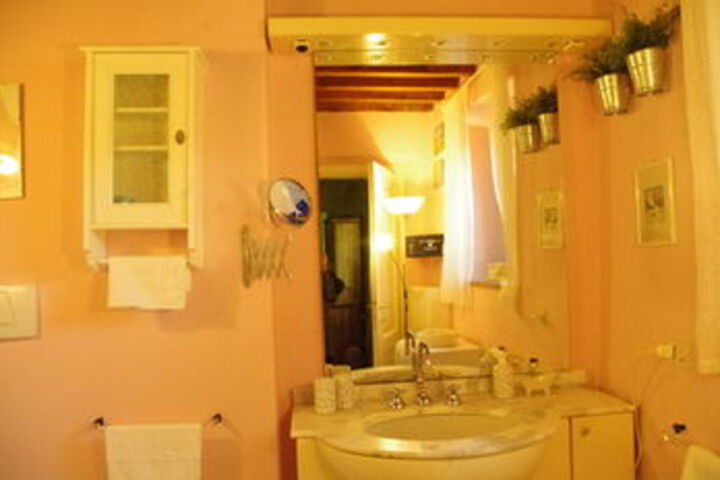 Room 7 of 47