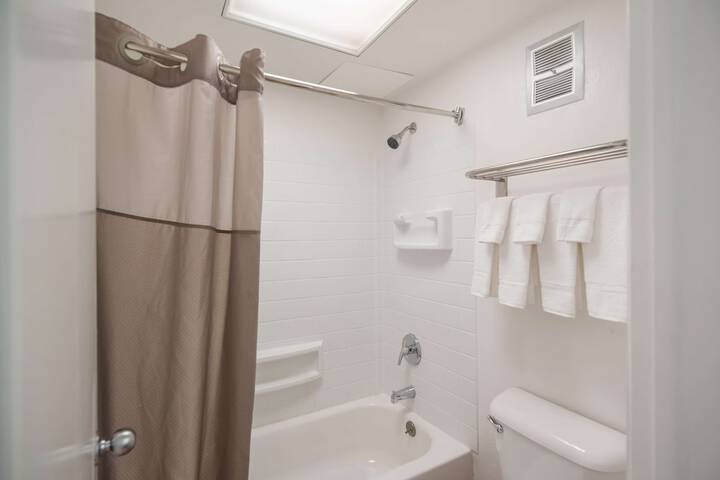 Clean Restrooms