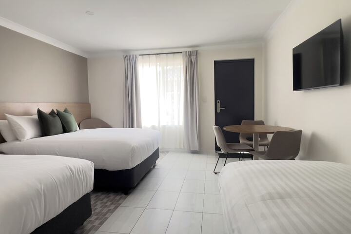 Room 17 of 52