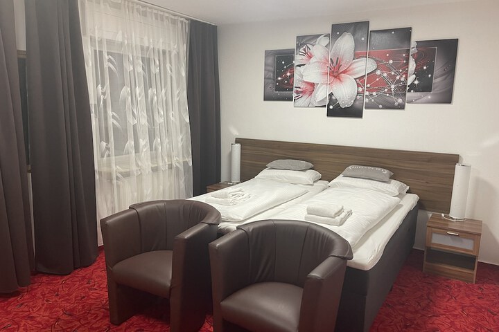 Room 12 of 41