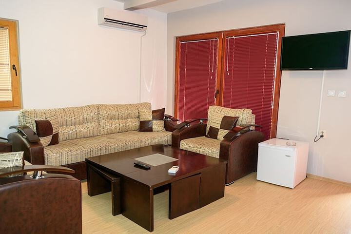 Room 14 of 42