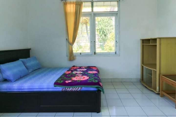 Room 18 of 65