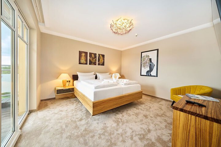 Room 7 of 39