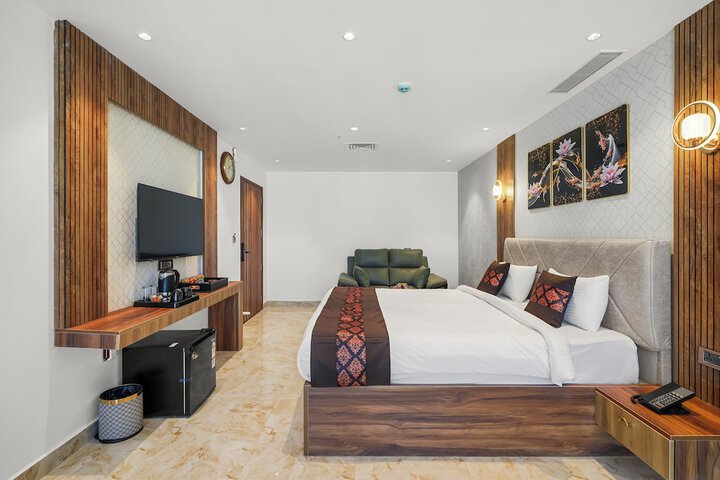 Room 12 of 31