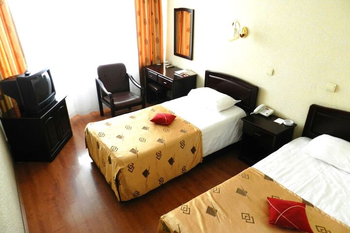 Room 6 of 55