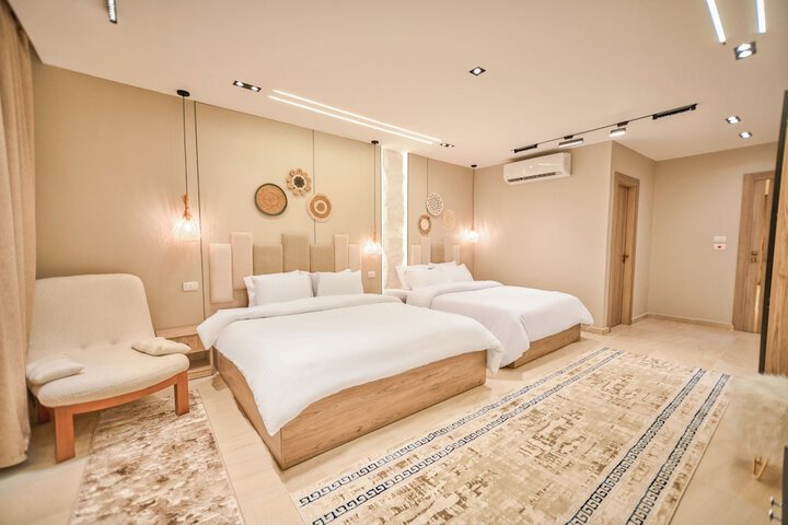 Room 62 of 112