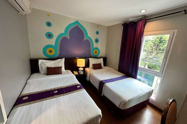 Room 21 of 61