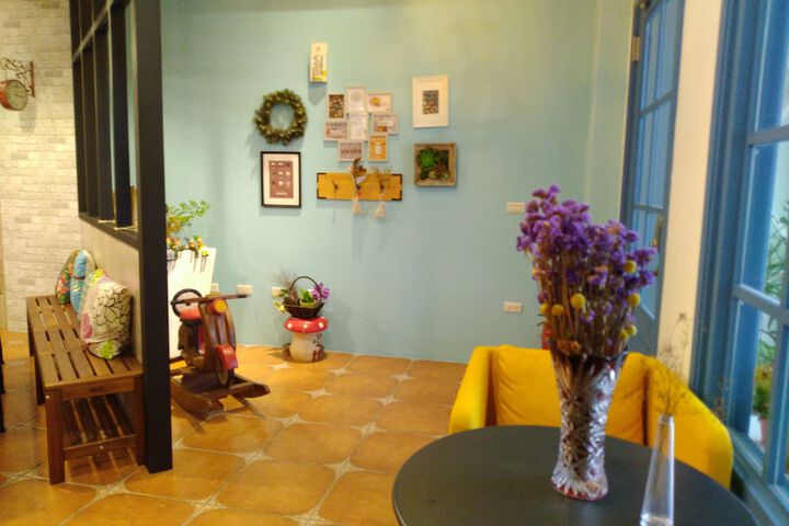 Guest Lobby