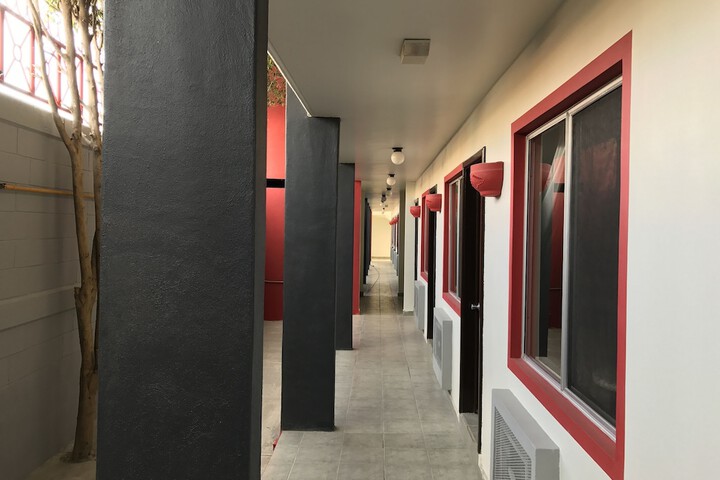 Ballroom/Hall 6 of 10