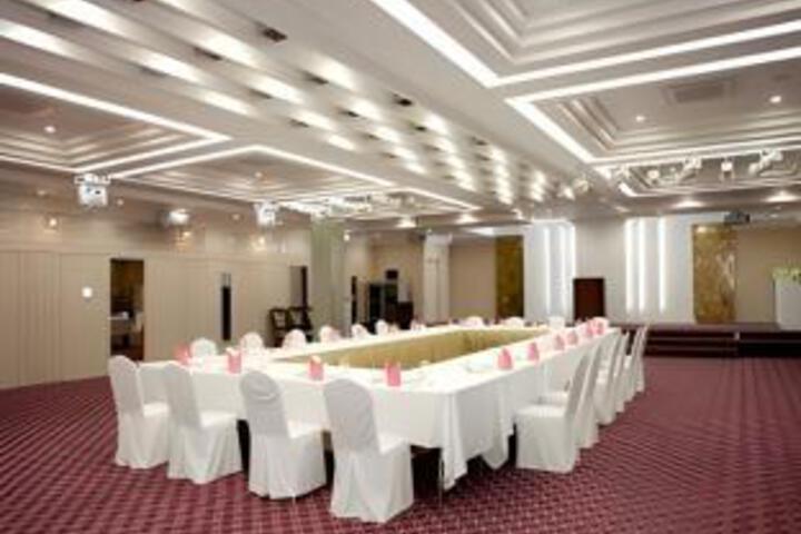 Room 15 of 23