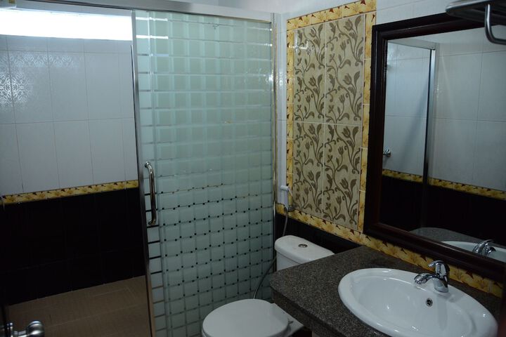 Room 15 of 31
