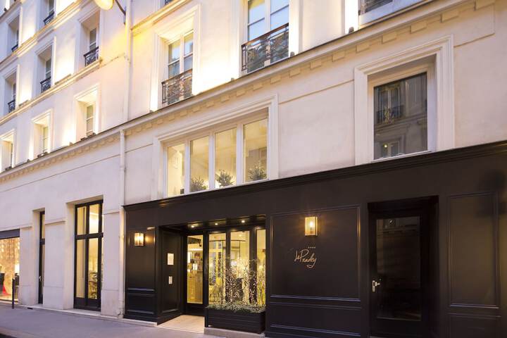 Hotel 76 of 79