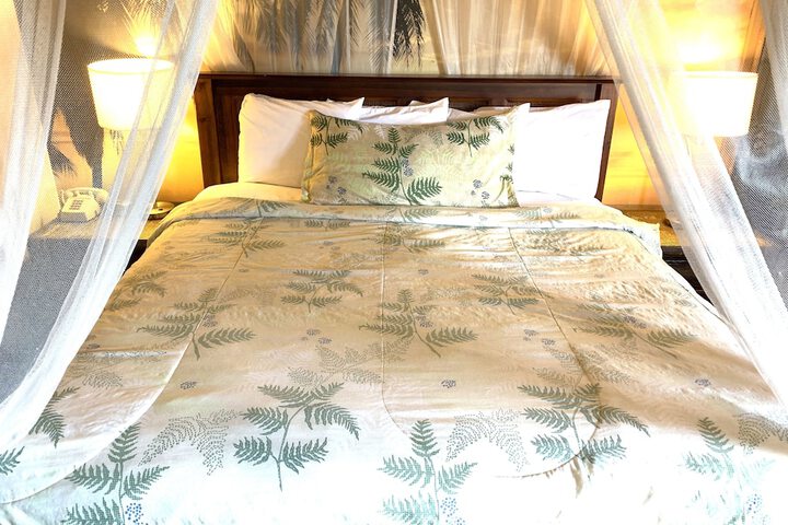 Room 106 of 293