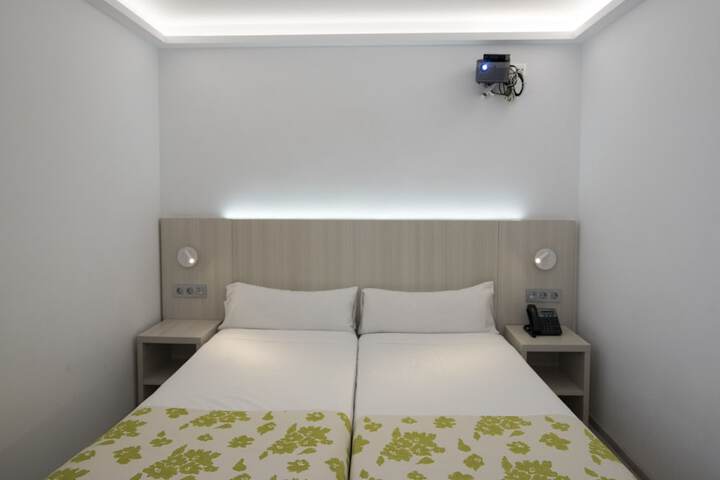 Room 5 of 56