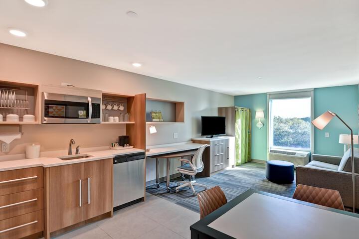 Room 14 of 38
