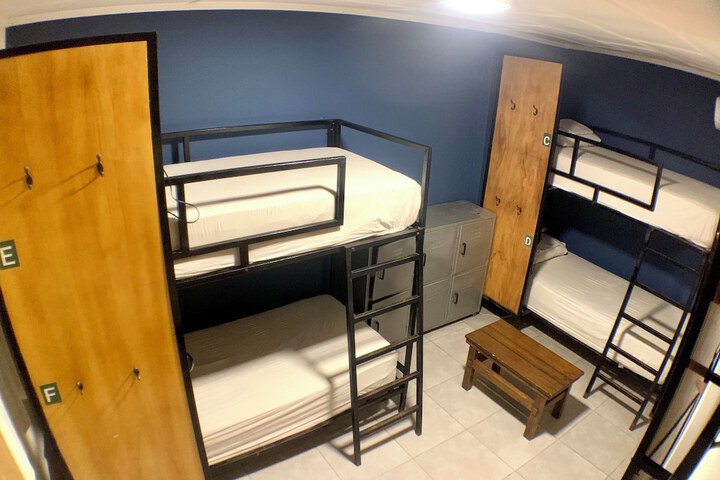 Room 35 of 53