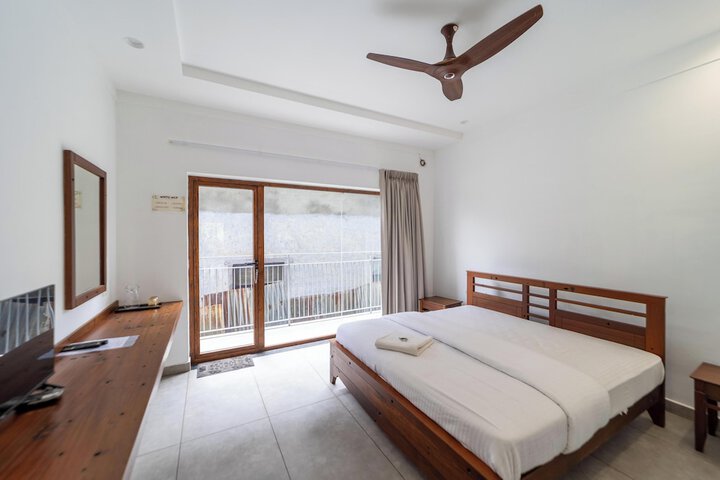 Room 9 of 72