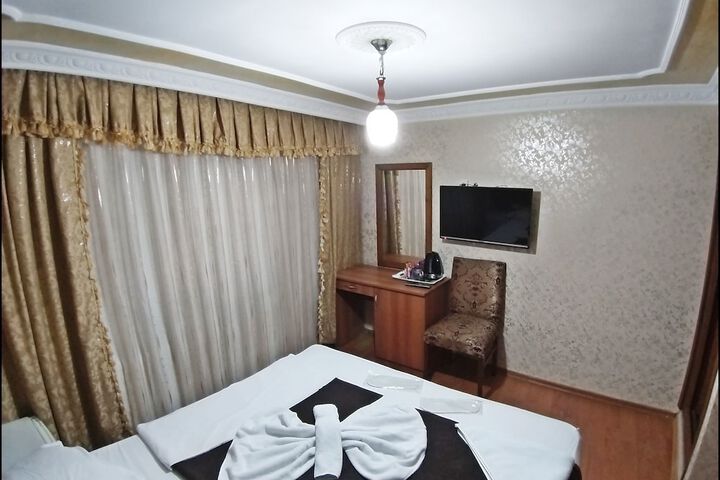 Room 14 of 39