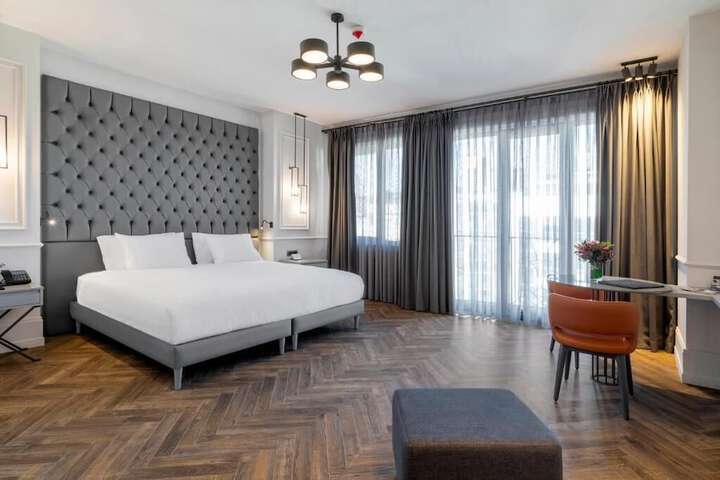 Room 48 of 126