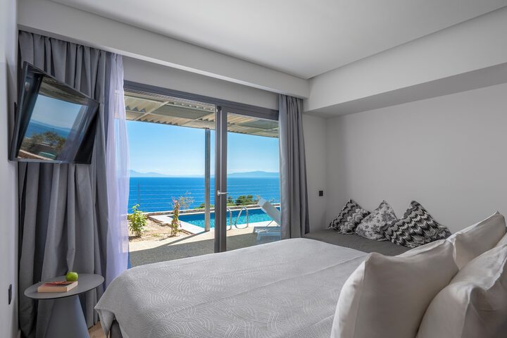 Room 43 of 260