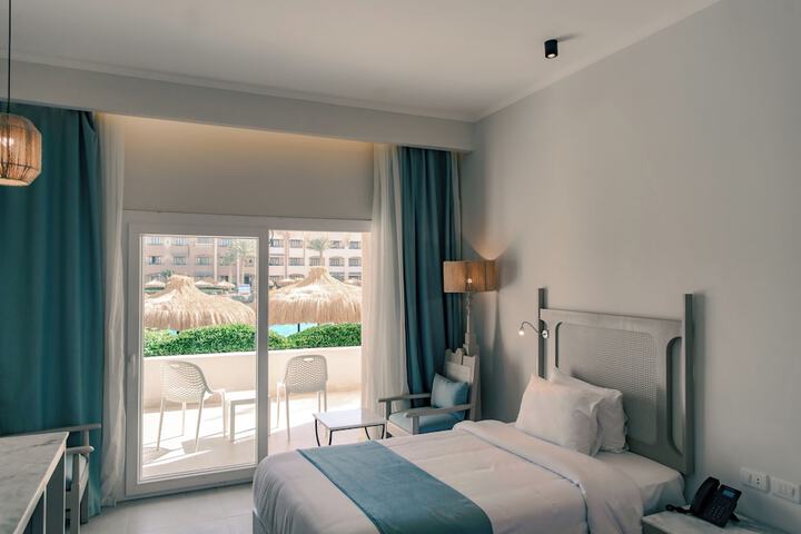 Hotel 136 of 140