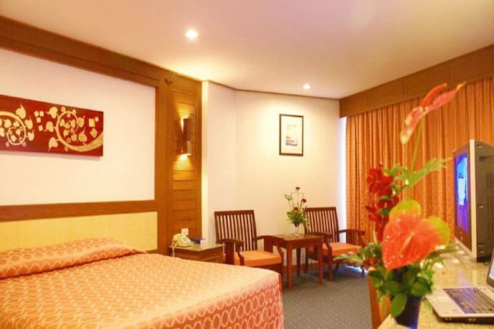 Room 10 of 44