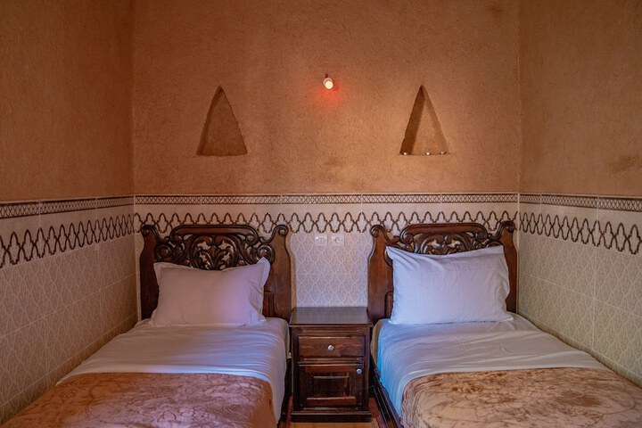 Room 9 of 20