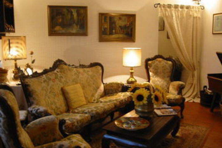 Room 9 of 17