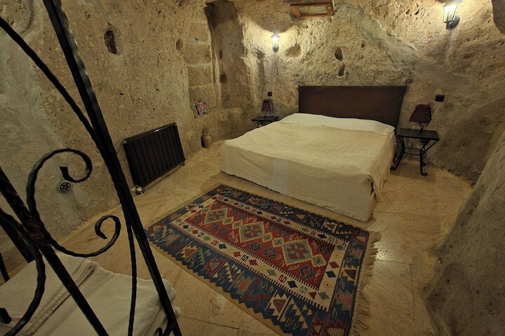 Room 326 of 578