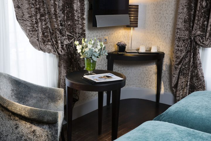 Room 12 of 82