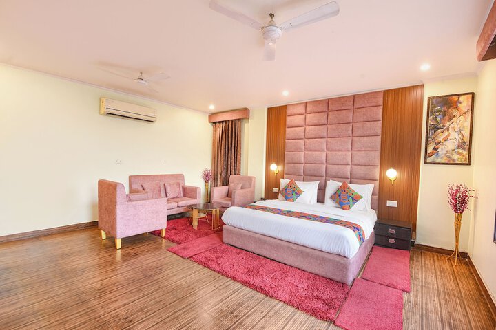 Room 15 of 39