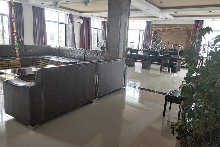 Hotel Interior 17 of 27