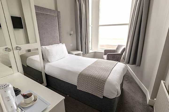 Room 20 of 44