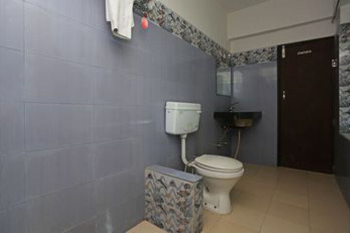 Room 3 of 34