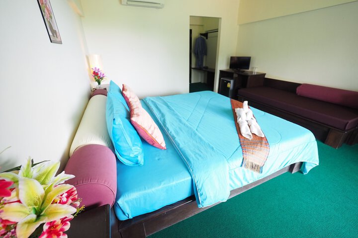 Room 21 of 90