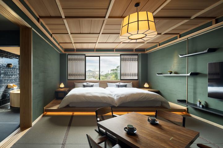 Room 27 of 111
