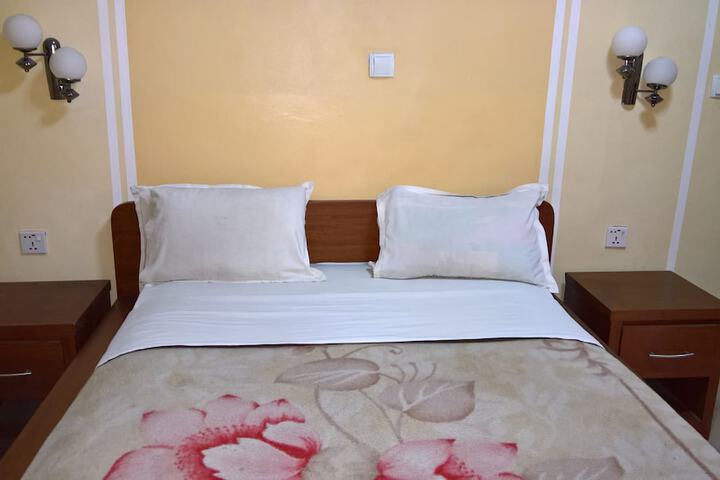 Room 25 of 67