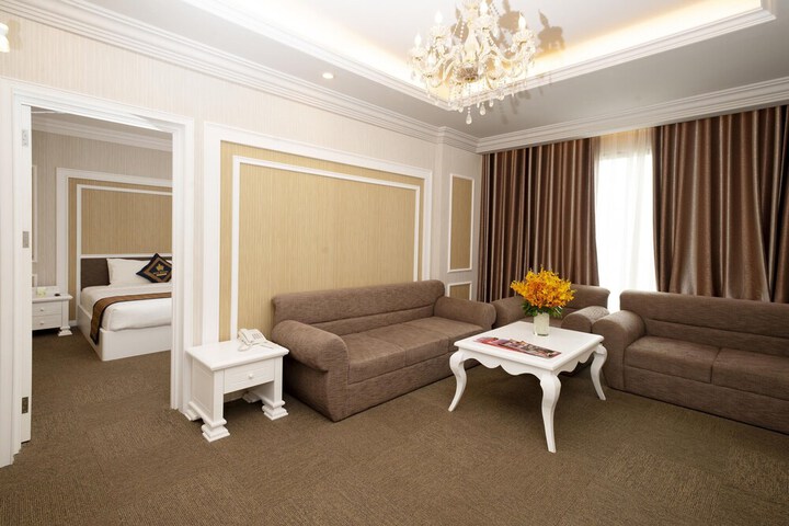 Room 22 of 43