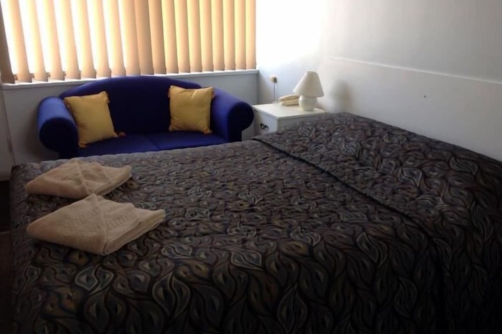 Room 6 of 35