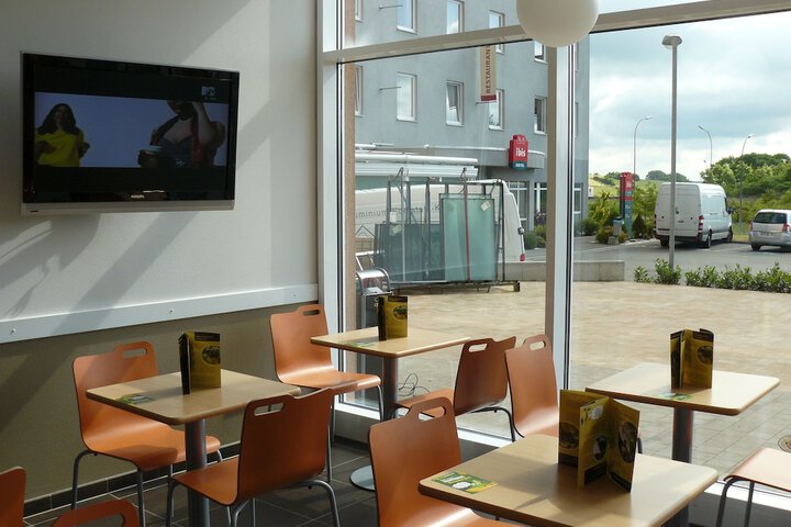 Dining Photos